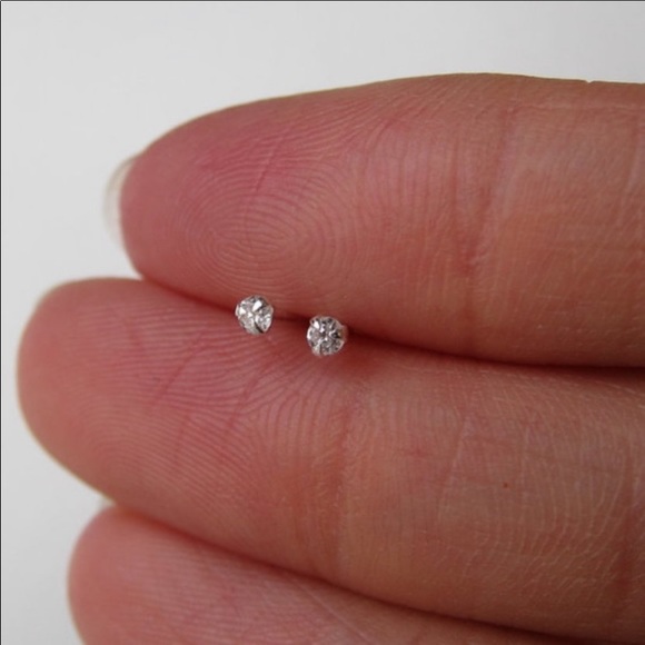 💖 Hypoallergenic Stainless Steel Cubic Zirconia Earrings 2mm Tiny NEW - Picture 1 of 8